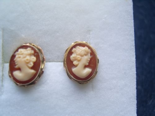 Super Pair Art Deco 9ct Gold Cameo Earrings