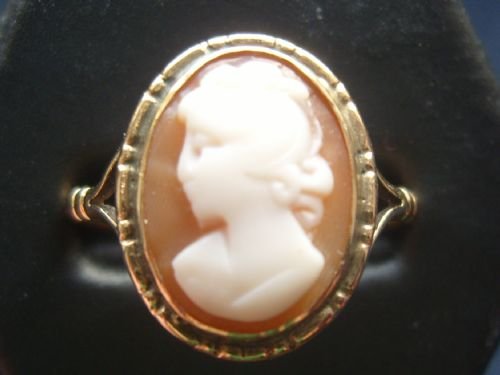 Lovely Edwardian 9ct Gold Shell Cameo Ring