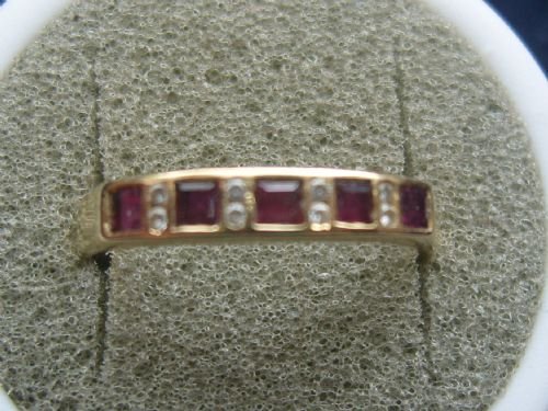 Lovely Art Deco 14ct Gold Ruby and Diamond Ring