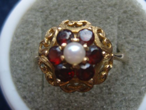 Superb Vintage Garnet Cluster & Pearl Gold Ring