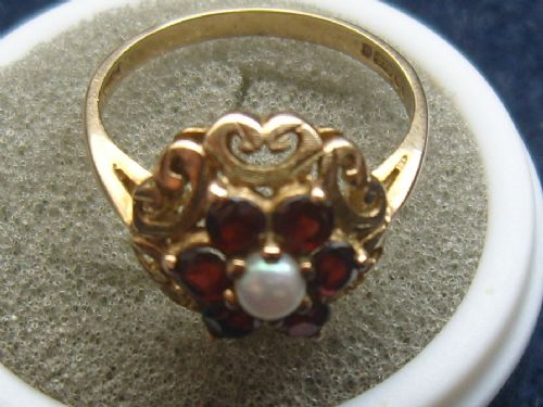 fig 2. Superb Vintage Garnet Cluster & Pearl Gold Ring