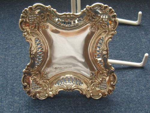 fig 2. Lovely Hallmarked Edwardian Silver Pin Dish