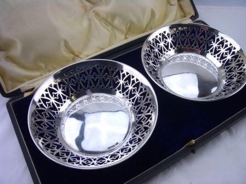 Stunning Pair of Cased Silver Bon Bon Dishes - 1917