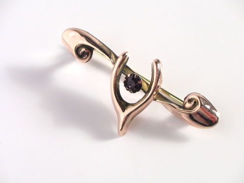 Victorian 9ct Rose Gold Amethyst Wishbone Brooch
