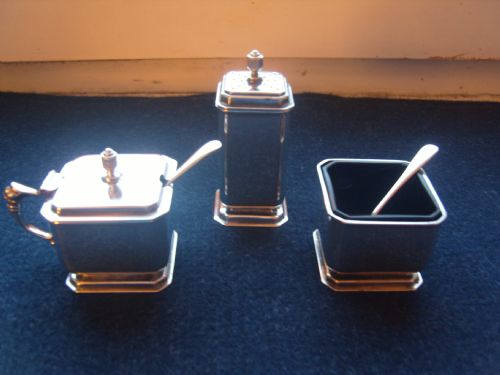 Lovely Rare Art Deco Hallmarked Silver Cruet Set