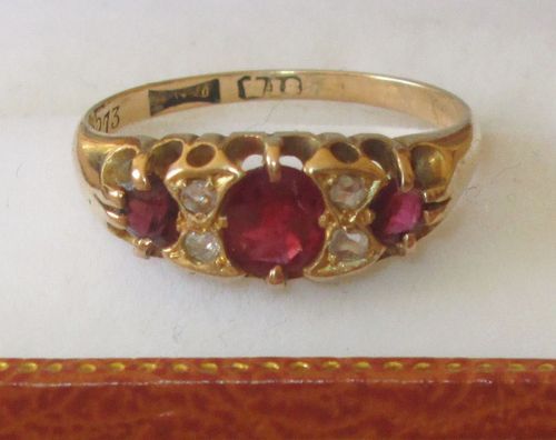 fig 1. ANTIQUE VICTORIAN 18 CT YELLOW GOLD RUBY & DIAMOND RING - SIZE N