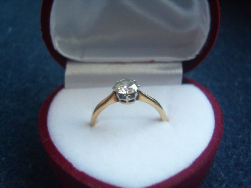fig 2. Stunning Edwardian 18ct Yellow Gold Diamond Solitaire Ring 0.6ct PRICE REDUCED