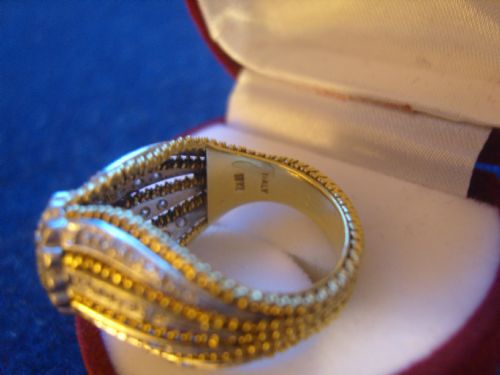 fig 2. Absolutely Stunning Art Deco 18ct Gold Diamond Cluster Ring 0.8ct.