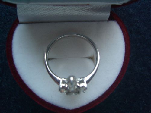 fig 3. GEORGEOUS ART DECO 18CT WHITE GOLD 1CT DIAMOND CLUSTER RING STYLISED CROSS