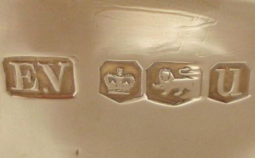 fig 4. 1937 VINTAGE ART DECO SOLID SILVER SAUCE BOAT BY VINER'S LTD - 109g/3.50ozs