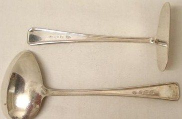 fig 1. 1939 VINTAGE SOLID SILVER CHRISTENING SPOON AND PUSHER SET CASED