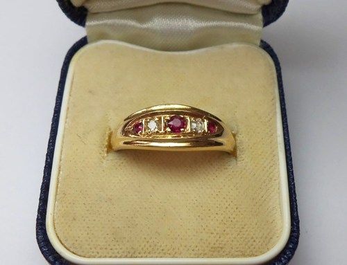 Fine Antique Art Deco 18ct Gold Ruby & Diamond Set Ring Size UK M - Dated 1915