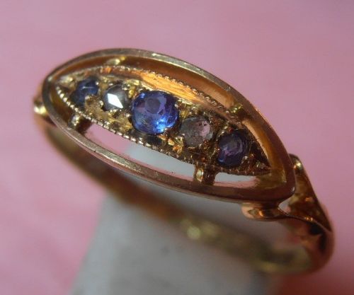 Pretty Victorian 18ct Gold Diamond & Cornflower Sapphire Ring Hm 1864
