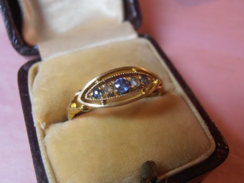 fig 2. PRETTY VICTORIAN 18CT GOLD DIAMOND & CORNFLOWER SAPPHIRE RING HM 1864