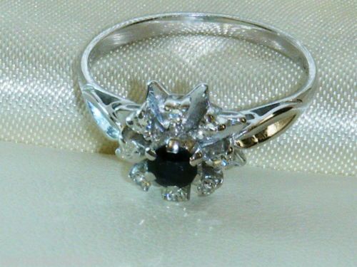 fig 1. STUNNING 18CT GOLD ART DECO SAPPHIRE & DIAMOND RING SIZE M