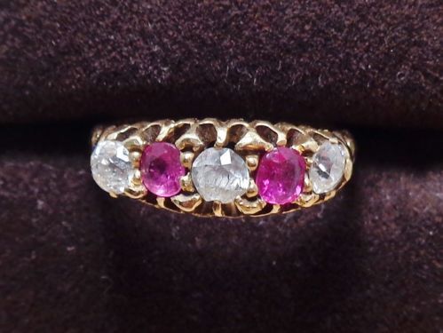 Stunning Antique 18ct Gold Diamond and Ruby Ring