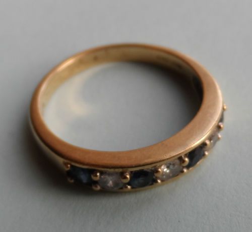 fig 3. Stunning 18ct Gold Sapphire & Diamond Eternity Ring 3.7g