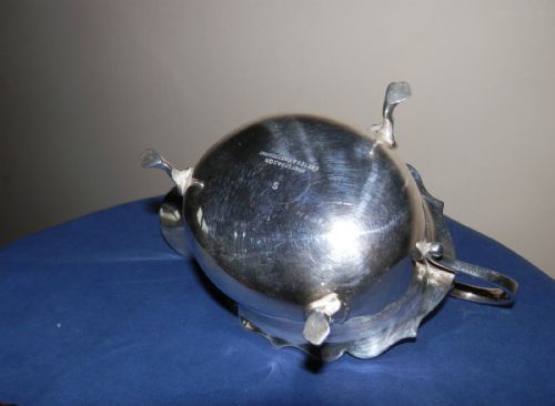 fig 1. Lovely Solid Silver sauce boat Hallmarked Wm. Bruford & Sons. London 1915. 84.2gms