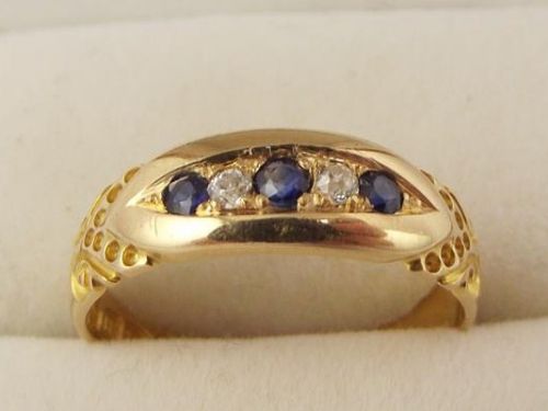 Lovely Antique Victorian 18ct Gold, Sapphire & Diamond Ring Hallmarked Chester 1894