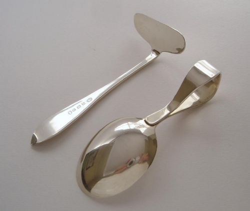 fig 2. A Cased Vintage Sterling Silver Babies Christening Cutlery Set Birmingham 1935

