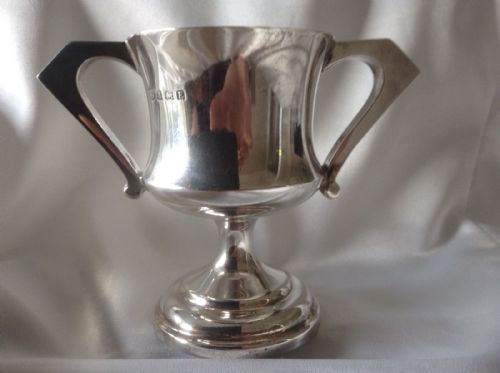 fig 2. A GOOD ANTIQUE SOLID SILVER TROPHY CUP, BIRMINGHAM 1929, Not Engraved