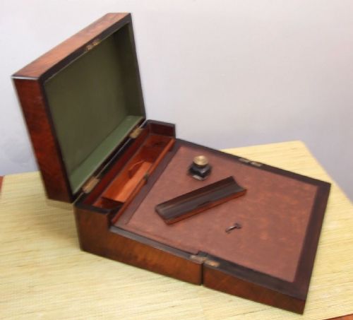 fig 1. STUNNING VICTORIAN FIGURED WALNUT THREE FOLD ANTIQUE WRITING SLOPE
  