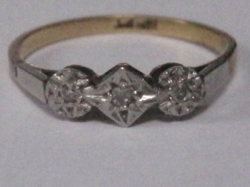 Edwardian Unusual 18ct Gold 3 Stone Diamond Illusion Set Ring