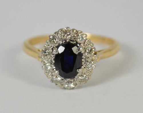 fig 2. Beautiful Classic Art Deco 18ct Gold & Platinum Sapphire & Diamond Cluster Ring