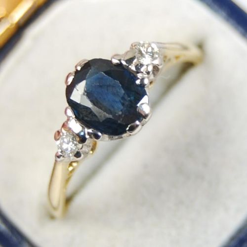 fig 2. A beautiful Art deco solid 18 carat yellow gold sapphire and diamond trilogy ring.
Deco Sapphire & Diamond Ladies 18ct Gold Trilogy Ring