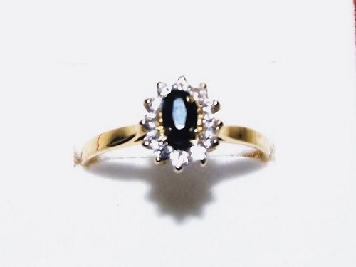 Lovely Art Deco 18ct Gold Diamond and Sapphire Ring