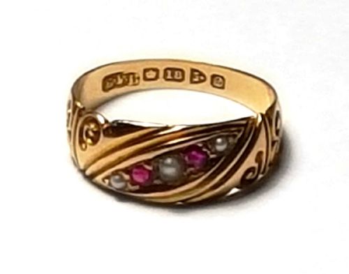 fig 1. Edwardian Art Nouveau 18ct Gold Ruby & Seed Pearl Ring Chester 1904 
