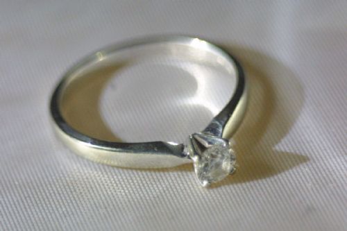 Stunning Art Deco 18ct White Gold Diamond Solitaire Ring 1/4ct