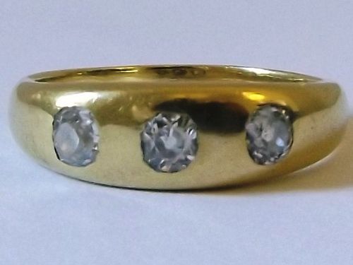 A Victorian 18ct Gold Three Stone Diamond Gipsy Ring 0.35ct