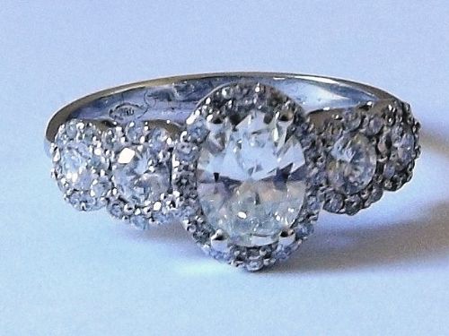 Stunning Art Deco 18ct White Gold 2.7ct 5 Stone Diamond Cluster Ring. Reduced