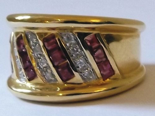 fig 1. Stunning 18ct Gold Ruby & Diamond Ring c1940s