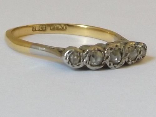 Lovely Edwardian 18ct Gold & Platinum 5 Stone Diamond Ring