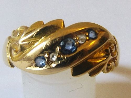 Victorian 15ct Gold Sapphire and Diamond Ring 1900
