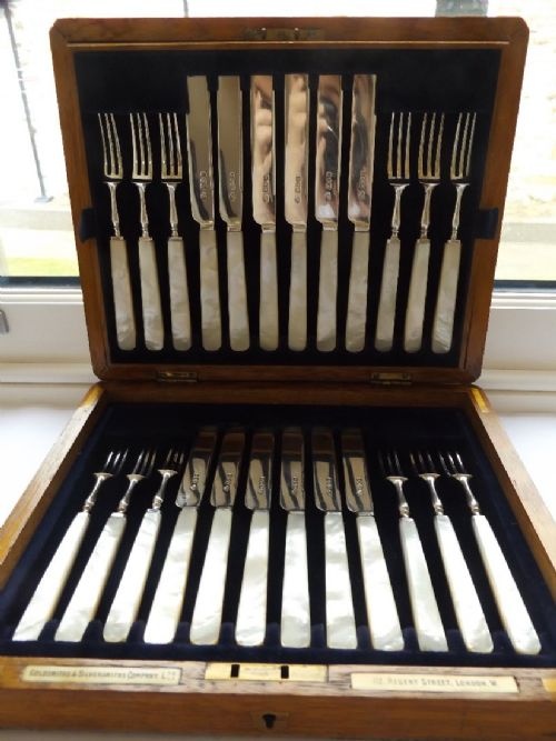 Stunning Cased Set of Edwardian Silver & Mop Dessert Knives & Forks