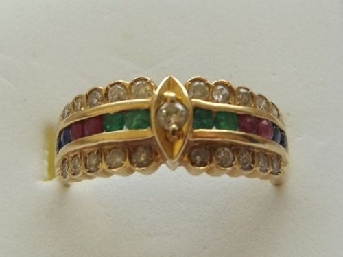 Beautiful 18ct Gold Diamond Multi Gem Ring