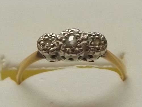 Edwardian 18ct Gold 3 Stone Diamond Ring