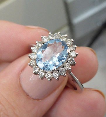 Beautiful 18ct White Gold Aquamarine & Diamond Art Deco Period Ring