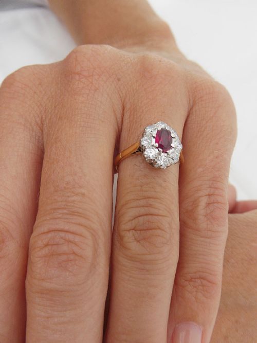 Super Art Deco 18ct Gold Ruby & Diamond Ring