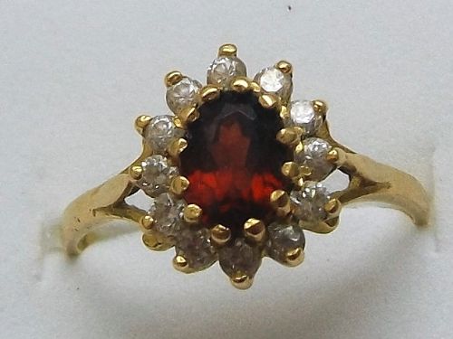 Beautiful Art Deco 18ct Gold Ruby & Diamond Ring