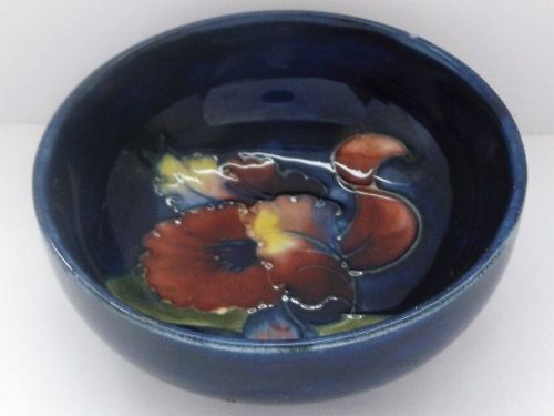 Lovely Moorcroft Orchid Pattern Bowl