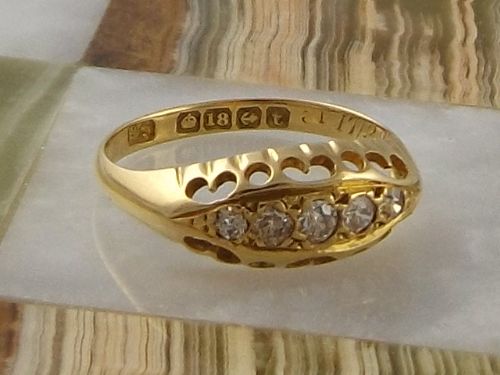 Super 18ct Gold 5 Stone Diamond Ring
