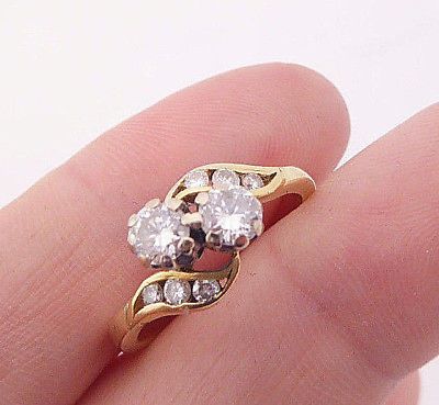 Beautiful Art Deco 18ct Gold Diamond Crossover Ring