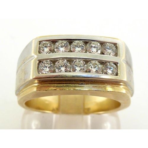 Superb 14ct Gold Men's Chunky Diamond Ring.