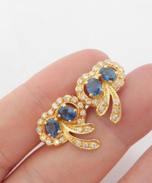 Stunning Pair of 18ct Gold 1ct Diamond & 1ct Sapphire Earrings