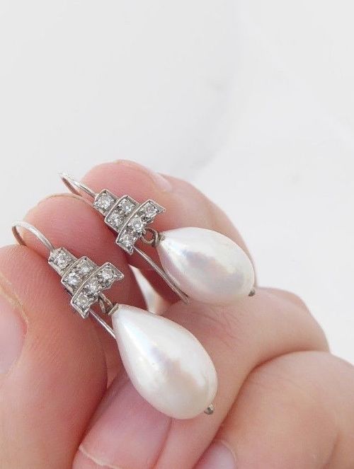 18ct/18k White Gold Diamond & Baroque Pearl Art Deco Drop Earrings