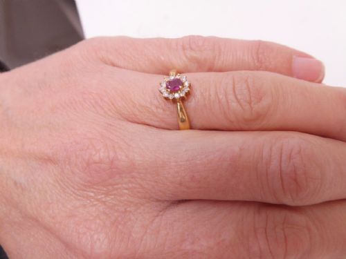 Fine Ruby Diamond Cluster 18ct Gold Ring